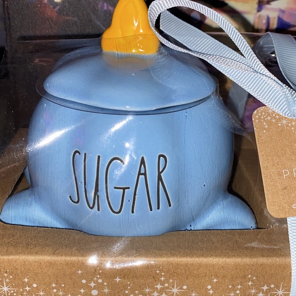 Rae Dunn Princess Cinderella sugar and cream set - Picture 2 of 5